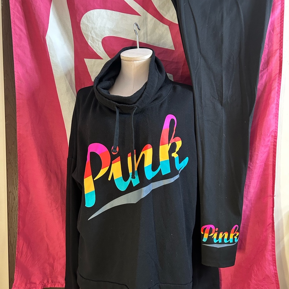 Black Hoodie and leggings Set with Rainbow Logo - Picture 2 of 4